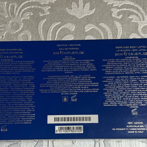 Versace Yellow Diamond Intense Gift Set - Picture 3 of 3